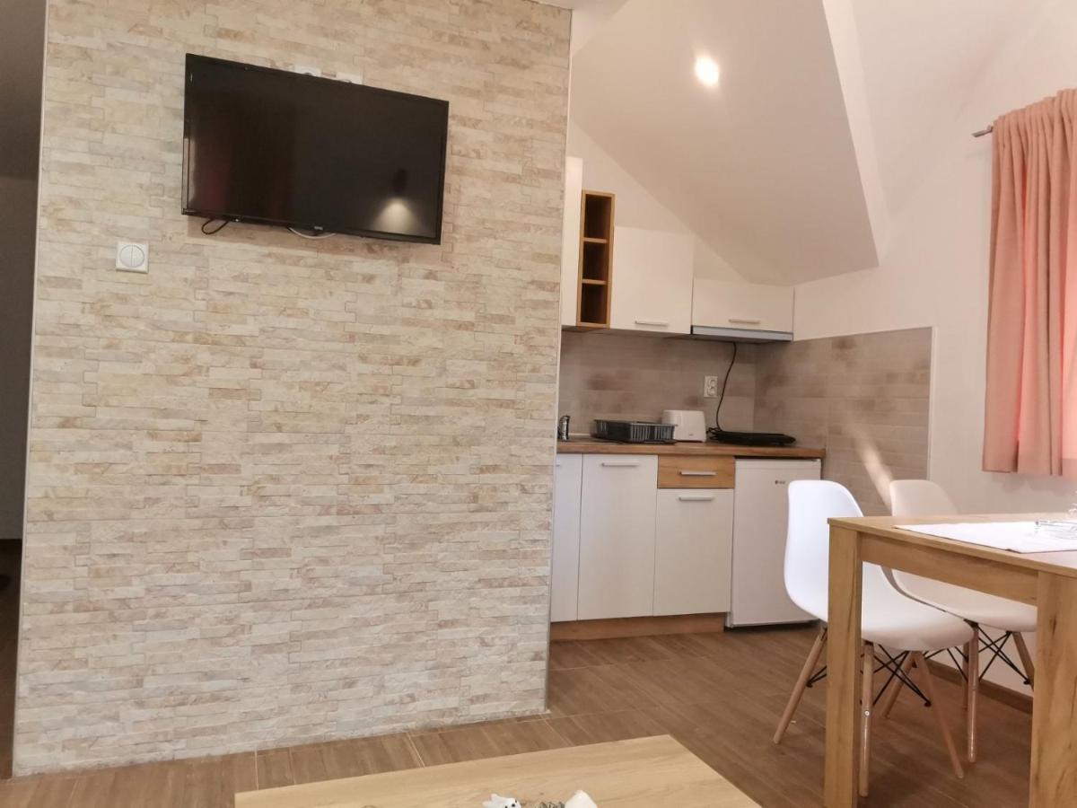 Vila Vrh Crni Vrh Kültér fotó